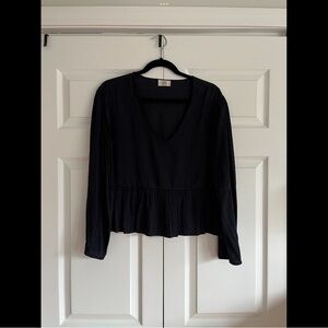 Little Moon Aritzia Blouse Size Small